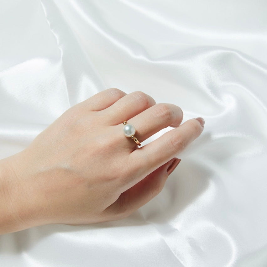 ◆バランス　天然アコヤ本真珠リング　指輪　ダイヤモンド　K18YG 11.5号